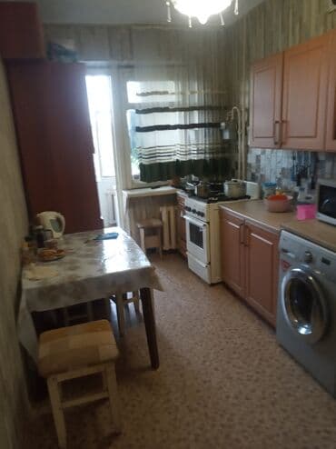 срочно продаётся 1 комнатная квартира в районе ошского рынка по улице молодая гвардия: 2 комнаты, 49 м², Индивидуалка, 4 этаж, Косметический ремонт — 2