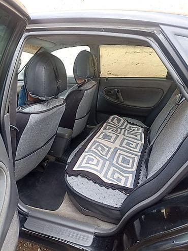 mazda 623: Mazda 626: 1995 г., Механика, Седан — 9