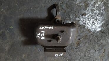 runx alex: Подушка коробки передач Toyota Б/у, Оригинал — 1