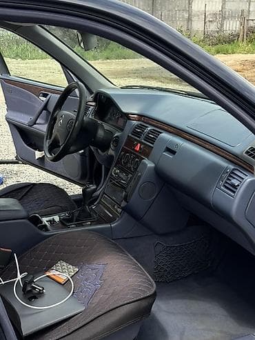 купить мерс с: Mercedes-Benz E-Class: 1999 г., 2.4 л, Автомат, Бензин, Седан — 10