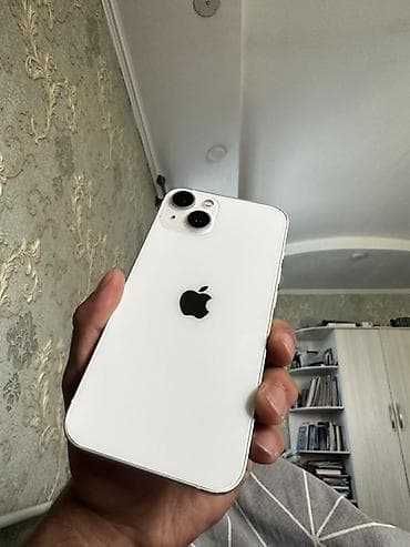 айфое: IPhone 13, Белый, 81 % — 2