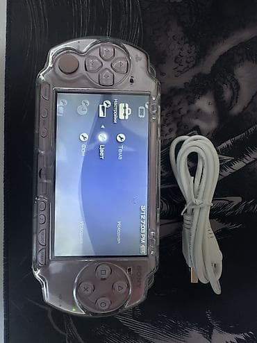 PSP (Sony PlayStation Portable): Игровая консоль Sony PSP (серия 2000) Прошитая, розового цвета. Для — 7