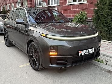 audi q6: Lixiang L7: 2023 г., 1.5 л, Автомат, Гибрид, Кроссовер — 1