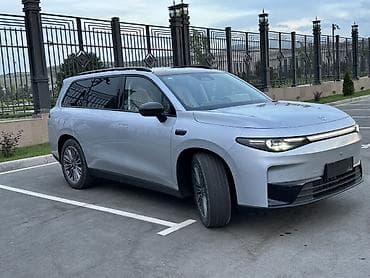 wuling mini ev: Lixiang L8: 2024 г., Автомат, Электромобиль, Кроссовер — 2
