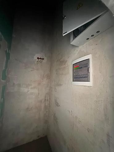 сдаю помещение кант: Срочно сдается ком. помещение 📍Район: Октябрьский район 🏘️Микрорайон — 7