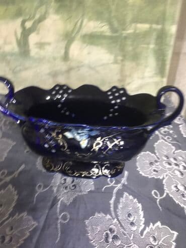 Ваза конфетница, 10 на 20 см. кобальт, состояние отличное 850 сом