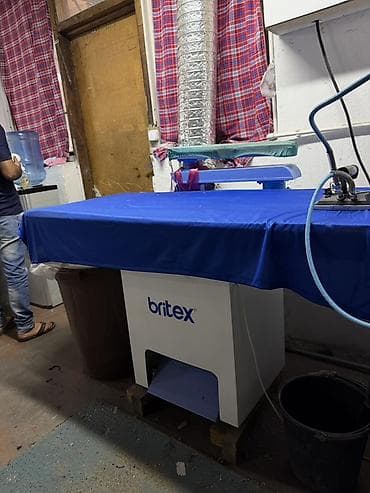 Промышленный гладильный стол Britex - Профессиональный стол для