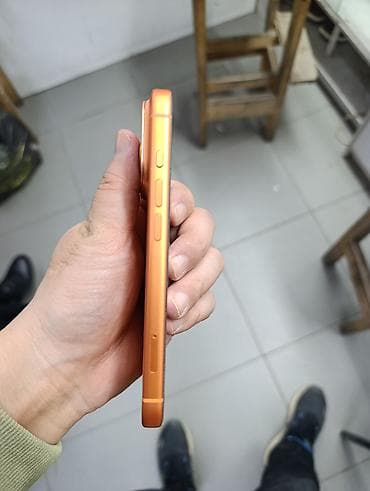 core i7 9700: IPhone 17 Pro, Б/у, 256 ГБ, Оранжевый, 100 % — 3