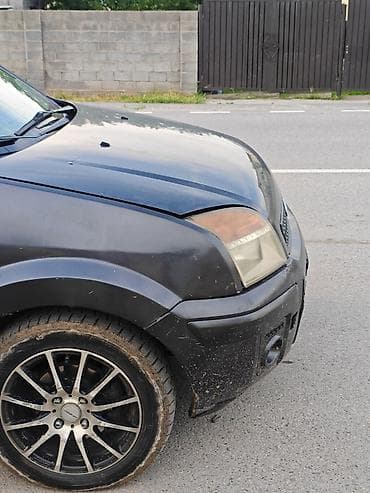Продажа авто: Ford Fusion: 2007 г., 1.4 л, Механика, Бензин, Хэтчбэк — 4