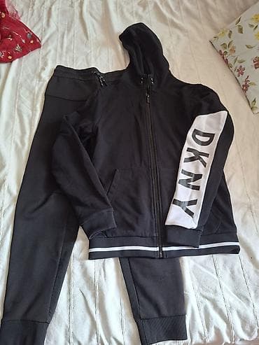 парный одежда: Спортивный костюм DKNY, черный - Комплект: худи на молнии с капюшоном — 1