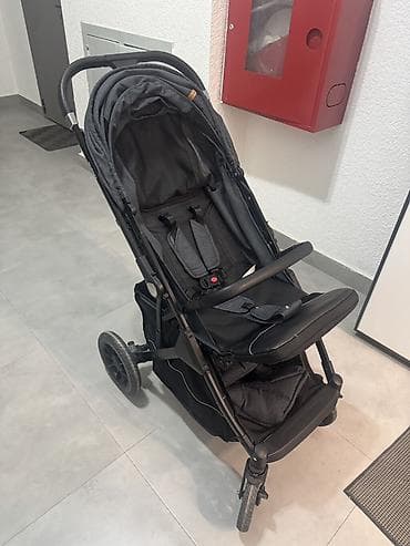 Детский транспорт: Прогулочная коляска с большим сиденьем и глубоким капюшоном, цвет — 2