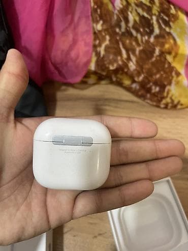 левый наушник airpods 4: Беспроводные вкладыши наушники, Apple, AirPods 4, Б/у — 3