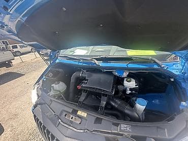 Продаёт Спритер коробка автомат, дизель 2.2, печка, кондиционер — 3