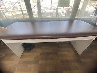 Оборудование для салонов красоты: Парикмахерские столы для салона красоты — 7