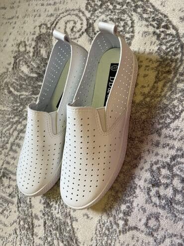 Mossy.kg: Лоферы, 37, Новый, цвет - Белый, Бесплатная доставка, Платная доставка