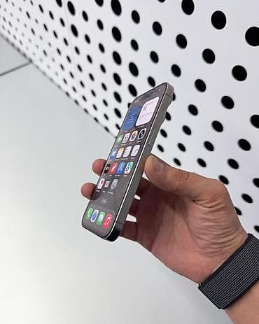 iphone xs рассрочка: IPhone 15 Pro, Б/у, 128 ГБ, Natural Titanium, Защитное стекло, Чехол, В рассрочку, 81 % — 3