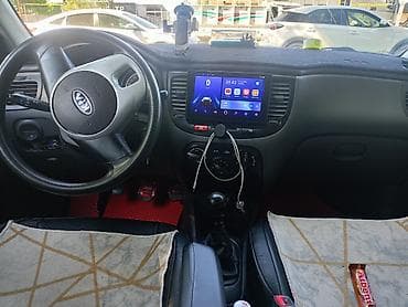 росс номер: Kia Rio: 2010 г., 1.4 л, Механика, Бензин, Хэтчбэк — 10