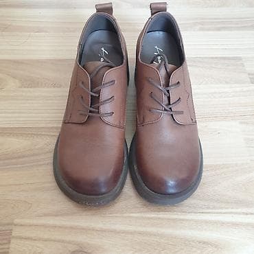 Женские коричневые ботинки на шнуровке. Размер 36 - Материал верха