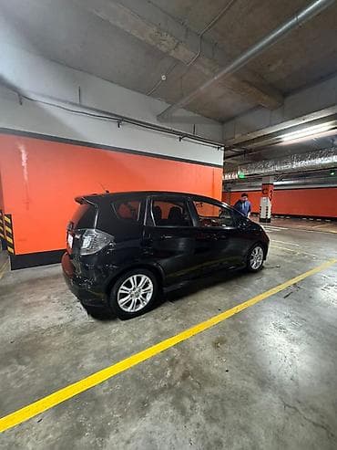 jet car: Honda Fit: 2011 г., Хэтчбэк — 3