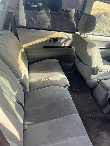 авто на метал: Toyota Nadia: 2001 г., 2 л, Бензин, Универсал — 5