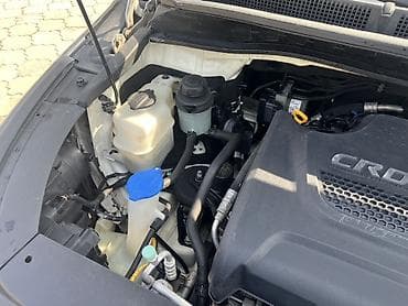 mini cuper: Kia Carnival: 2015 г., Автомат, Дизель, Минивэн — 2