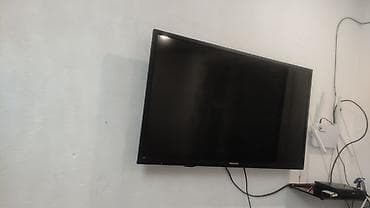 i3 3240 цена: Телевизор Skyworth LED, диагональ около 42–46". Тонкая рамка — 1