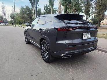 Продажа авто: Кроссовер класса C/D с современным дизайном и богатым оснащением — 4