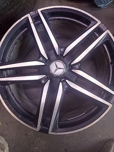 Диски: Литые Диски R 20 AMG, Комплект, отверстий - 5 — 1