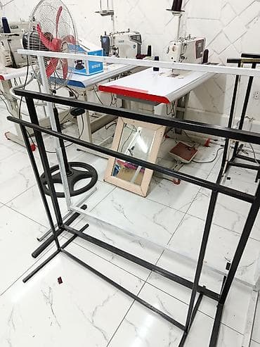 Торговое оборудование: Кронштейн Для одежды, Материал: Металл, С зеркалом — 2