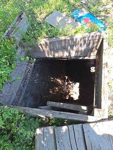 электрод сварочный: Участок 10 сотых, погреб/ямa для хранение земля постройки дома, рядом — 1