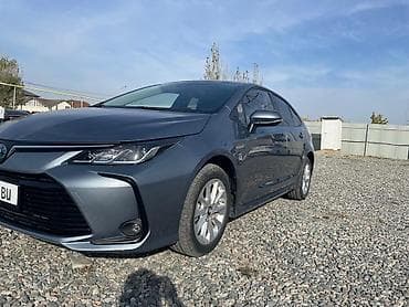 byd e3: Toyota Corolla: 2021 г., 1.8 л, Вариатор, Гибрид, Седан — 2