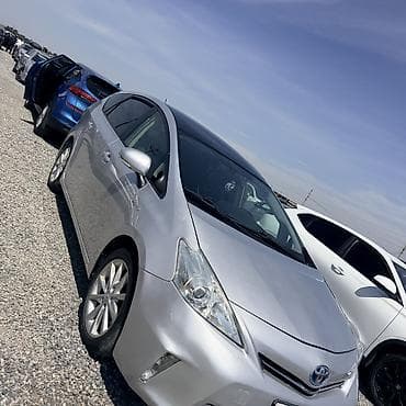 byd продажа авто: Toyota Prius V: 2015 г., 1.8 л, Автомат, Гибрид, Универсал — 5