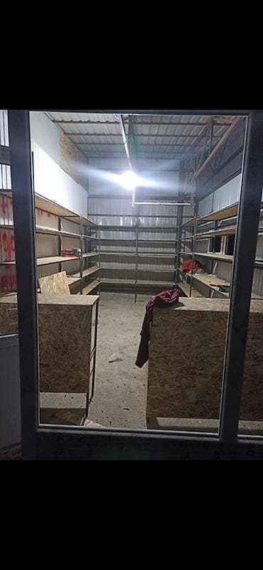 напольная полка: Металлические стеллажи и и прилавок из ОСБ для склада/магазина полка — 2