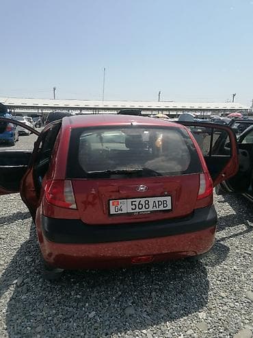 Унаа сатуу: Hyundai Getz: 2006 г., 1.4 л, Кол менен иштөөчү, Бензин, Седан — 2