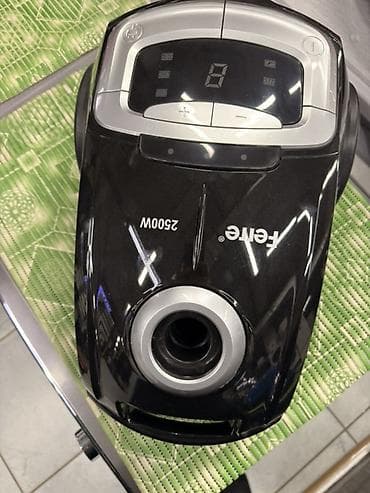 моющий пылесос 3 в 1: Пылесос Ferte, мощность 2500 Вт. Особенности: - Цифровая панель с — 1