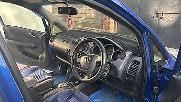 roewe rx8: Honda Fit: 2002 г., 1.5 л, Вариатор, Бензин, Хэтчбэк — 6