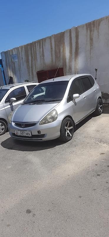 deluxe taxi: Аренда авто посуточно и на долгий срок Фит 2500 сом К5 7000 сом нексия — 3