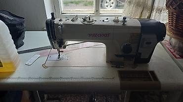 Оборудование для швейных цехов: Промышленное швейное оборудование комплектом. Состав: - Прямострочная — 3