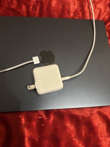 m2 pro: Ноутбук, Apple, 8 ГБ ОЗУ, Apple M3, 15.4 ", Б/у, Для работы, учебы, память SSD — 3