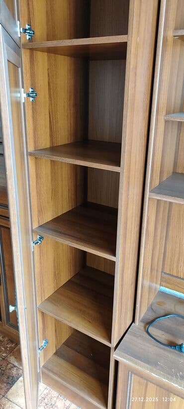 Гарнитуры для зала: Гарнитур для зала, Б/у, Тумба под ТВ, ДСП, цвет - Коричневый — 6