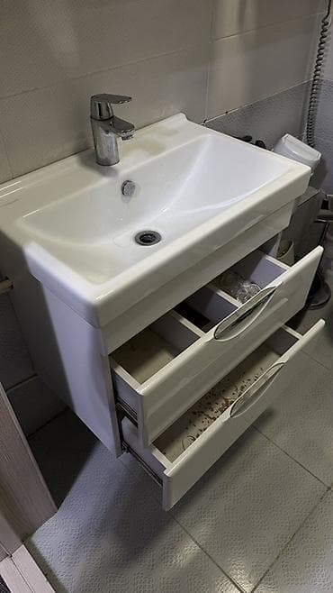 тумба с раковиной в ванную: Тумба для ванны, Б/у, С раковиной, Самовывоз, цвет - Белый — 4