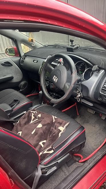 фит fit: Honda Fit: 2004 г., 1.5 л, Автомат, Бензин, Хэтчбэк — 6