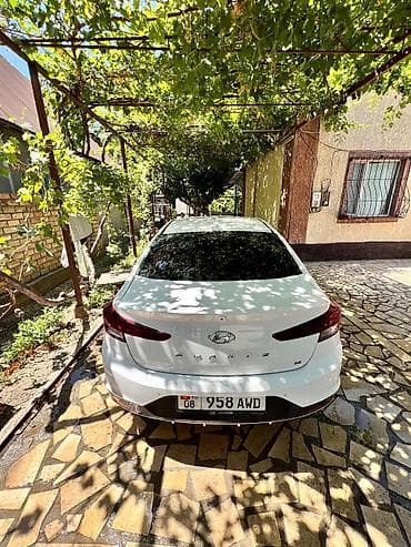 byd e5: Hyundai Elantra: 2018 г., 1.6 л, Автомат, Бензин, Седан — 6