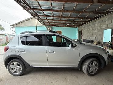 машино: Renault Sandero Stepway: 2017 г., 1.6 л, Автомат, Бензин, Хэтчбэк — 6
