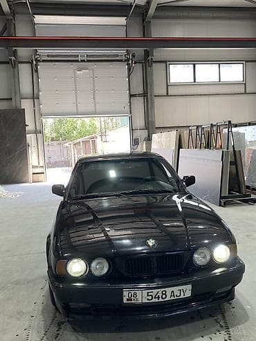 e60 m5: BMW 5 series: 1989 г., Седан — 8