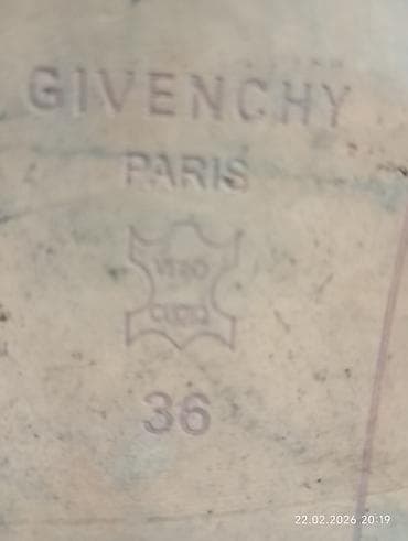 обувь 45 размер: Высокие кожаные сапоги Givenchy Paris, размер 36. - Материал — 3