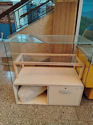 бу чехлы: Цена оранжевых витрин по 3000 сом 2 шт. 1 витрина стеклянная — 2