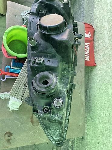 Системы освещения: Передняя правая фара Honda — 4