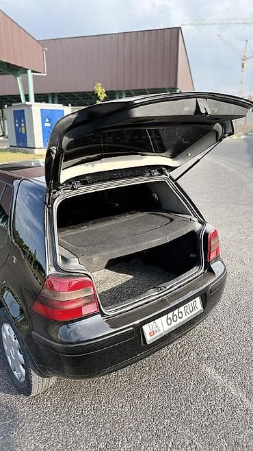 Унаа сатуу: Volkswagen Golf: 2002 г., 1.6 л — 6