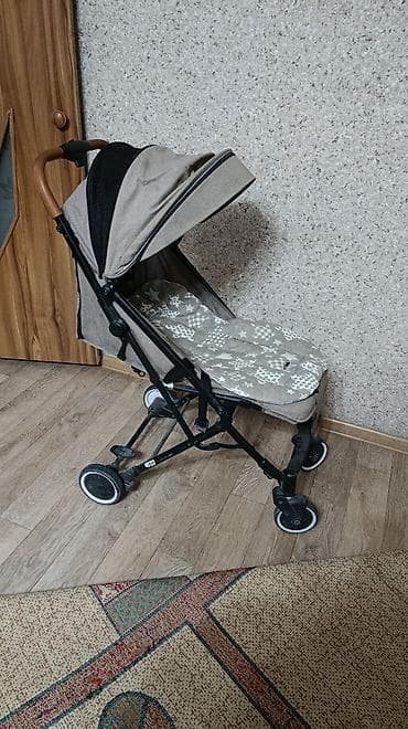 Коляска, в отличном состоянии.все есть в комплекте